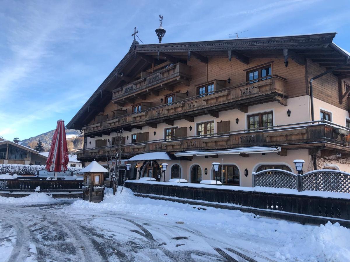 Ferienhotel Alpenhof Aurach bei Kitzbuehel Exterior foto