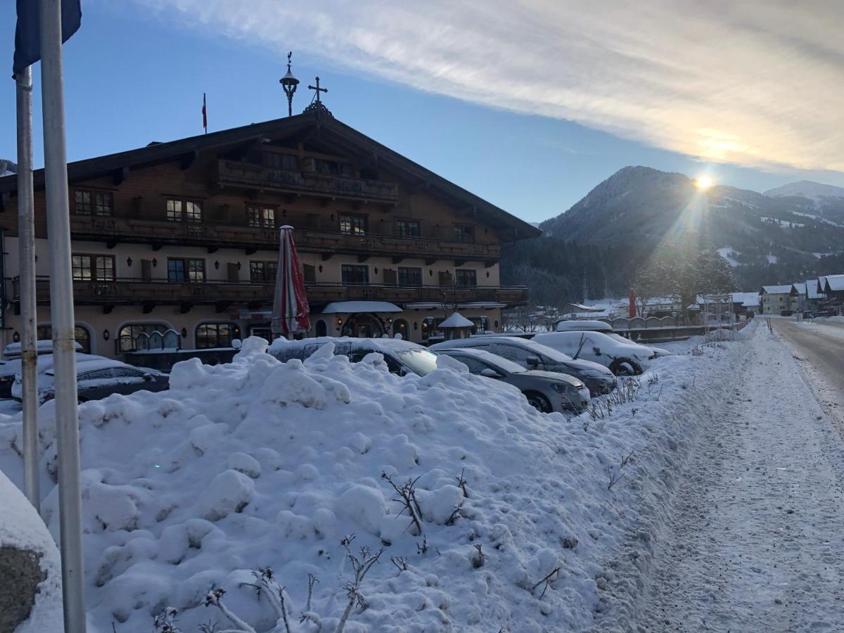 Ferienhotel Alpenhof Aurach bei Kitzbuehel Exterior foto